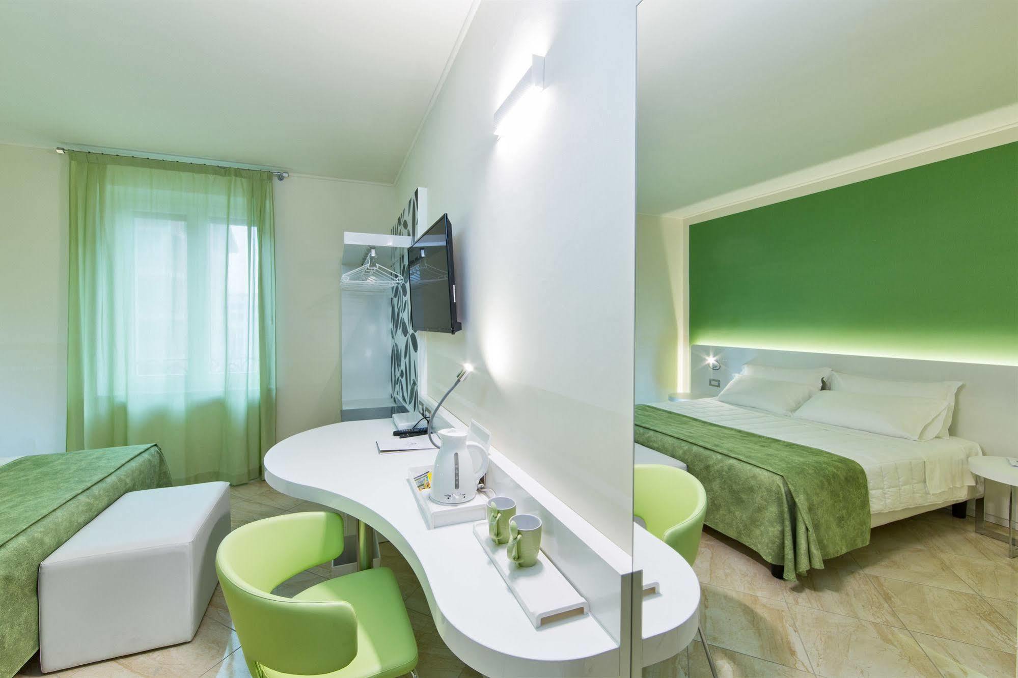 Hotel Londra Alessandria Exterior foto