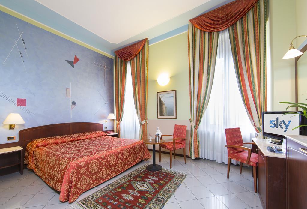 Hotel Londra Alessandria Zimmer foto